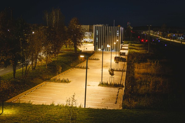 Rodūnios kelias, aikštelės apšvietimas
